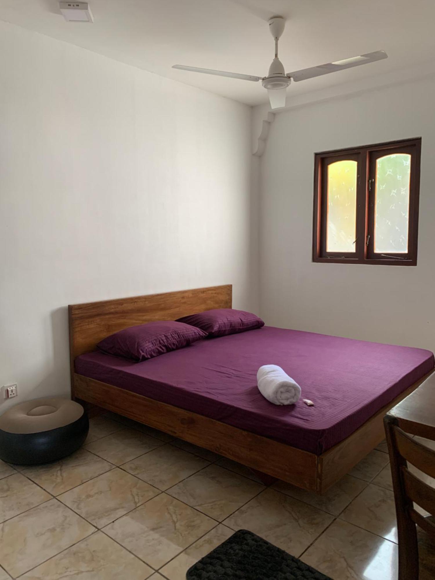 La Fiesta Bed & Breakfast Уелигама Екстериор снимка